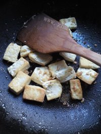 可口的家常豆腐做法图解5)