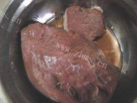 给力的猪肉大葱饺子馅做法图解1)