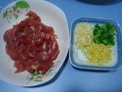 家常菜金针菇烧肉做法图解2)