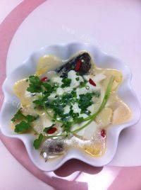 [简易版]鲫鱼豆腐汤