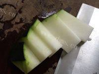冬瓜薏米骨头汤的做法图解三