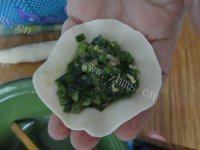 香醇的三鲜水饺做法图解7)