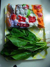 美味的菠菜鱼丸汤做法图解1)