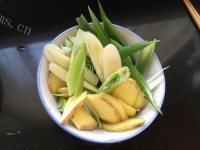 美味的咖喱鸡块做法图解3)