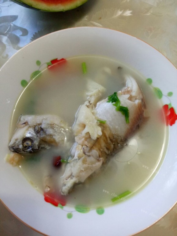 营养的鲫鱼汤