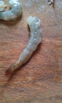 美味的凤尾虾做法图解2)