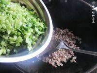 家常菜芹菜肉末做法图解7)