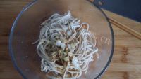 家常菜凉拌豆腐丝做法图解5)