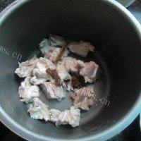 （懒人版）排骨炖土豆做法图解5)