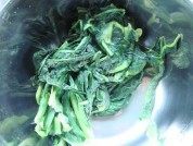 鲜美凉拌莴笋叶做法图解3)