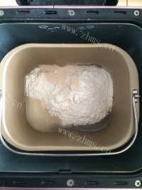 营养丰富的豆沙面包做法图解1)
