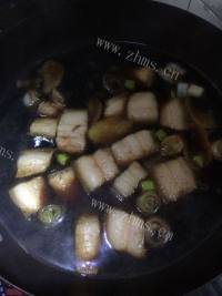 家常菜炖五花肉做法图解7)
