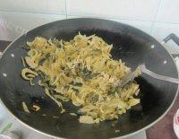 咸菜焖猪肉做法图解11)