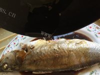 珍馐美味的清蒸鲈鱼做法图解9)