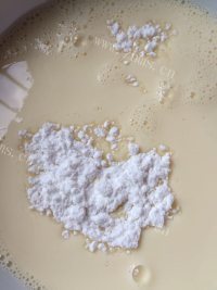 自制芒果千层蛋糕做法图解6)
