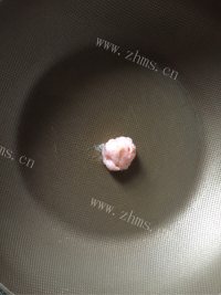 美味的香酥虾球做法图解3)