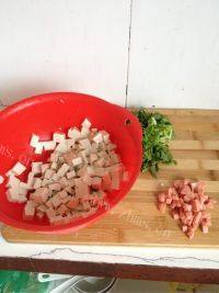 美味的豆腐汤做法图解1)