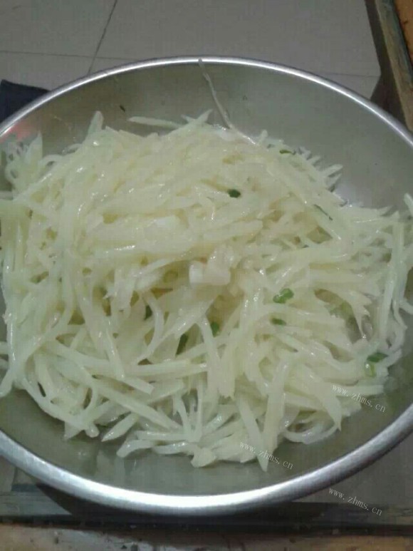 色味俱佳的酸溜土豆丝