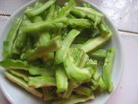 家常菜豆豉苦瓜做法图解1)