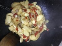唇齿留香的高笋炒肉做法图解4)