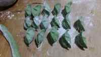 自制菠菜饺子做法图解7)