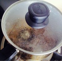 好喝的浓郁锅煮奶茶做法图解3)