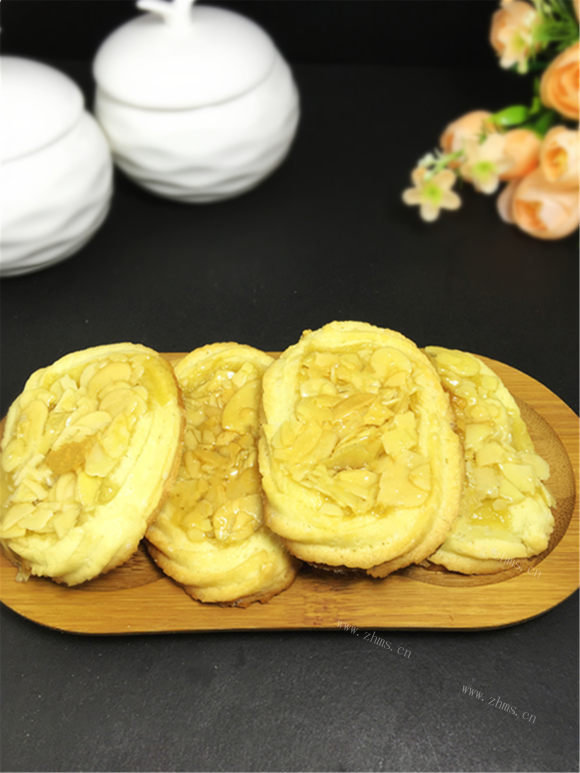 诱人的罗马盾牌饼干