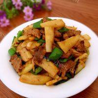 家常菜春笋炒肉片
