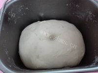 软香紫薯蜂蜜挤挤小面包做法图解2)