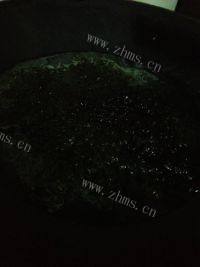 美味的紫菜瘦肉蛋花汤做法图解6)