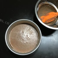色香味俱全的双色慕斯流心蛋糕做法图解14)