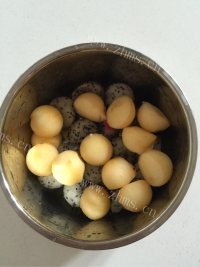 独特的水果沙拉做法图解4)
