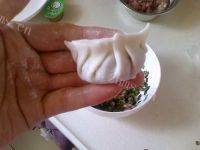 自己做的猪肉韭菜水饺做法图解6)