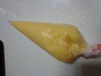 味道不错的毛毛虫面包做法图解10)