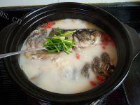 美味的鲢鱼砂锅煲的做法图解十三