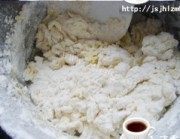 自制杏仁小饼做法图解3)