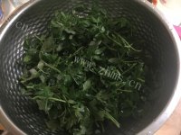 简单的凉拌花椒芽做法图解1)