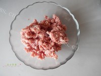 家常菜酥炸藕盒做法图解1)