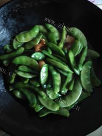 家常菜扁豆烧肉做法图解5)