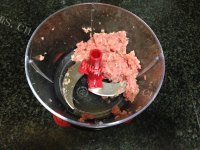 美味洋葱猪肉丸子做法图解1)