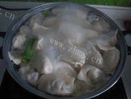 自制猪肉茴香饺子做法图解9)