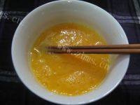 美美厨房之蒸鸡蛋羹做法图解2)