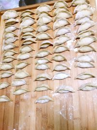 好吃的三鲜水饺做法图解5)