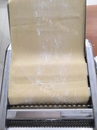 美味的手工擀面条做法图解14)