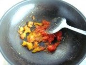 番茄肉丸汤做法图解3)