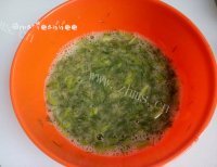 家常菜茴香炒鸡蛋做法图解3)