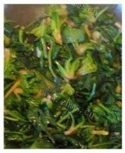 家常菜海米炒菠菜