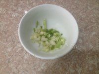 家常菜干煸四季豆做法图解3)