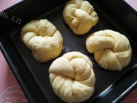 热腾腾的老式面包做法图解10)