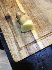 好学的红萝卜排骨汤做法图解2)